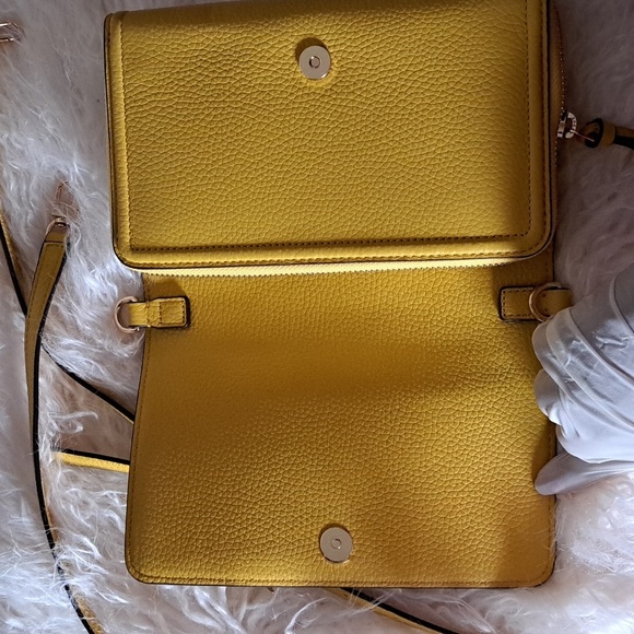 Tory Burch Thea Flat Wallet Crossbody Like New - Picture 6 of 16